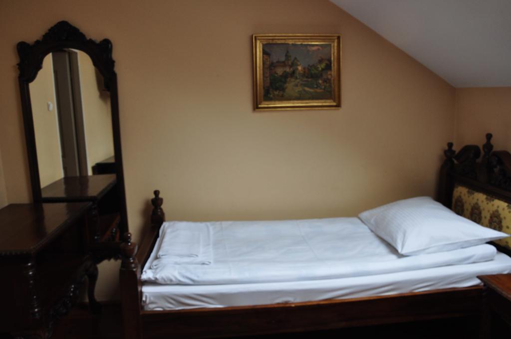 Ostoya Inn & Granary Jasionka Habitación foto