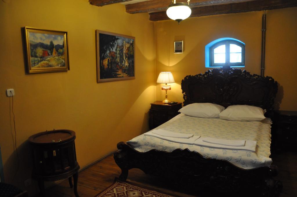 Ostoya Inn & Granary Jasionka Habitación foto