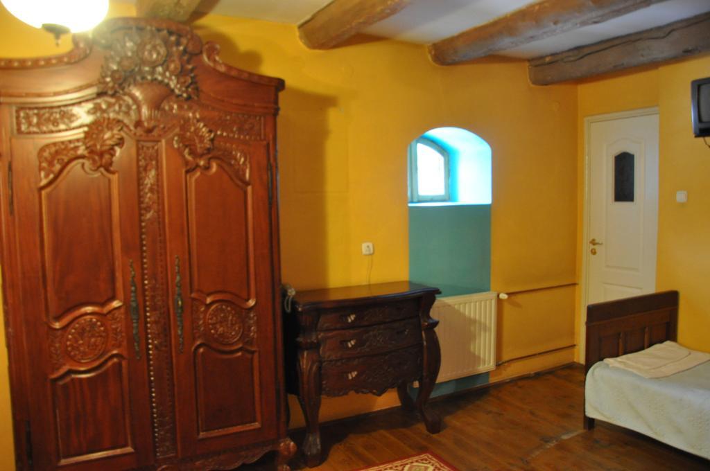 Ostoya Inn & Granary Jasionka Habitación foto