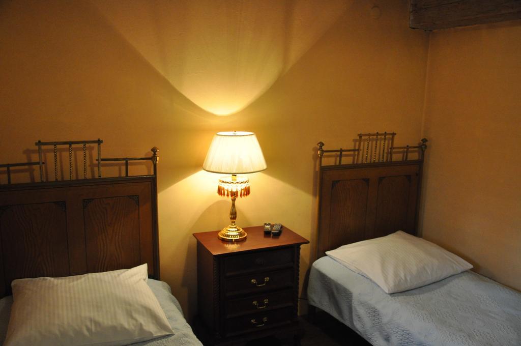 Ostoya Inn & Granary Jasionka Habitación foto